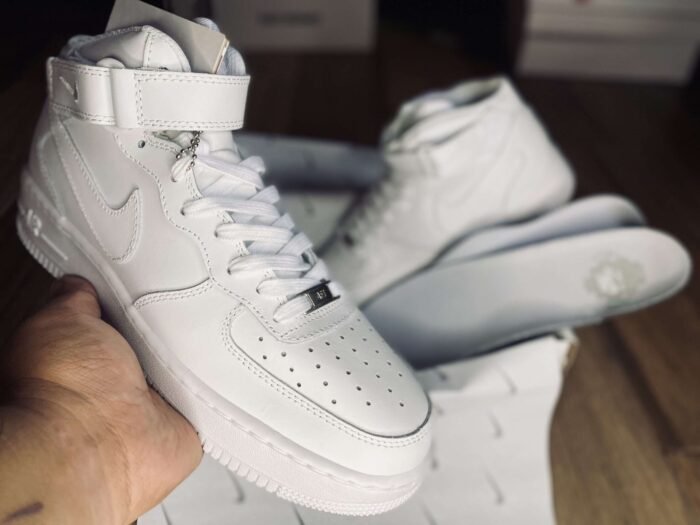 IMG 6163 scaled 1 SNKRS MEME