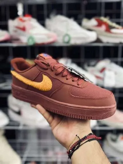 Nike Force One Low 07' Somos Familia Redstone 2022