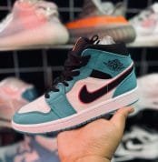 IMG 3039 scaled SNKRS MEME